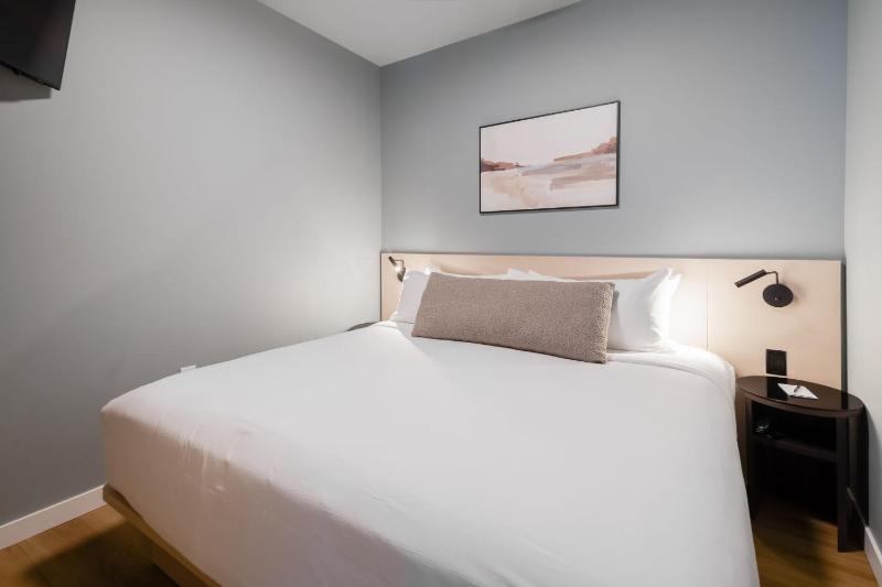 Smithe House - image 13