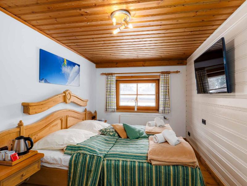 Double Room image 3