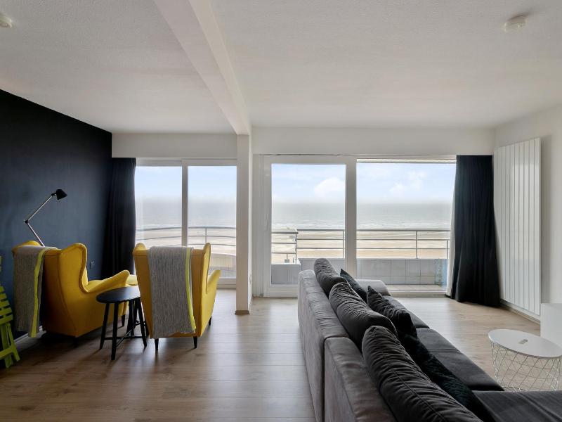 Apartment in Blankenberge with Sea Views - image 13