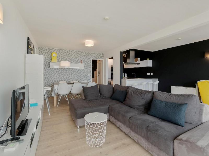Apartment in Blankenberge with Sea Views - image 23
