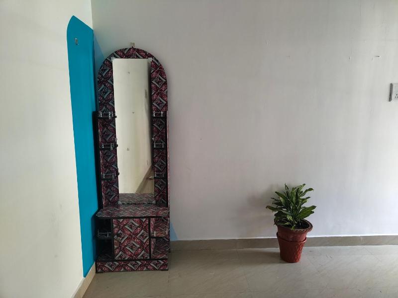 Tales of Guwahati 202 - Independent 1BHK- AC extra 200 - image 12