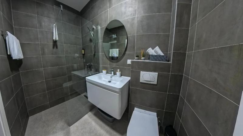 Momento Studio Apartments - image 8