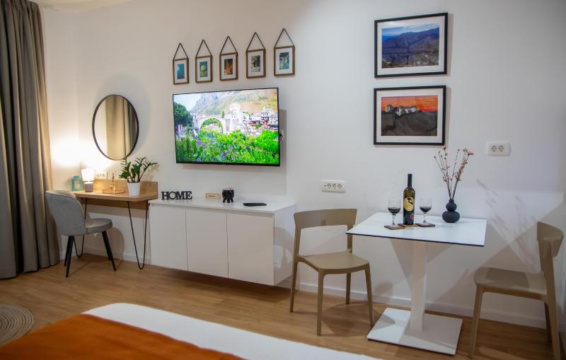 Momento Studio Apartments - image 13