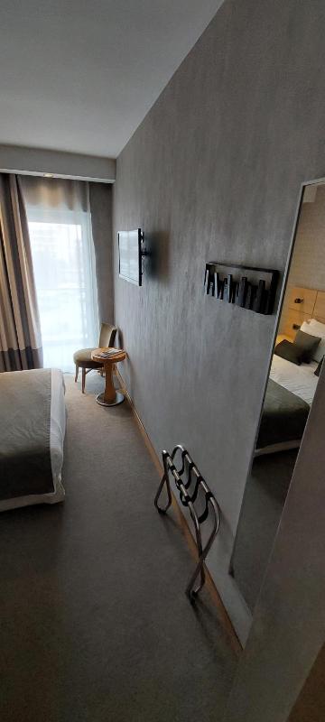 Deluxe Single Room image 3