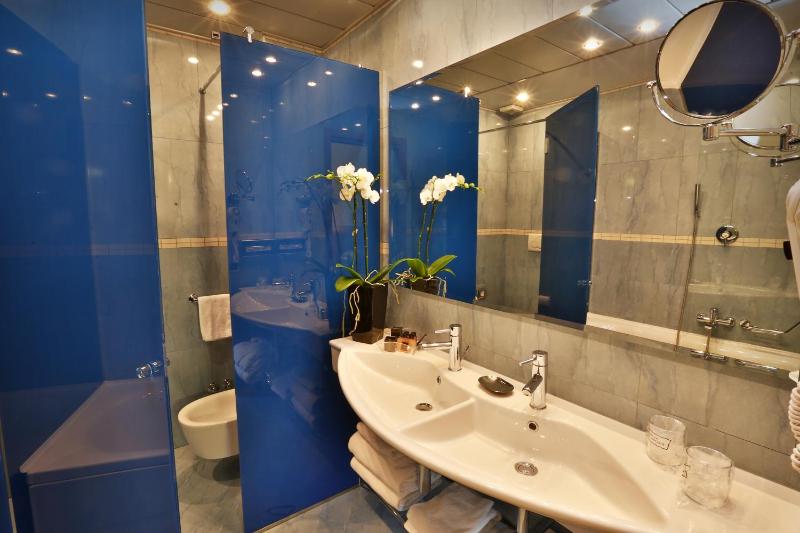 Central Park Hotel Modena - image 10
