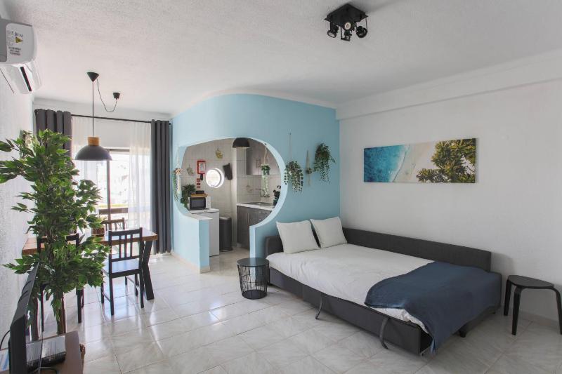 Go4Portugal - Dinis - Luxe Condo with Pool Airco Seaview with two Balcony - image 50