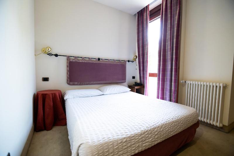 Comfort Double or Twin Room image 2