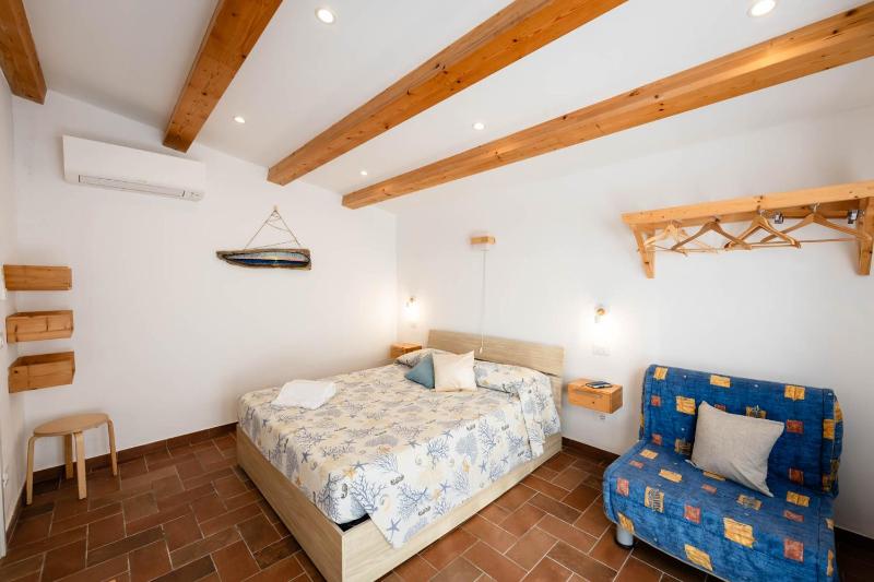Double Room with Private Bathroom image 4