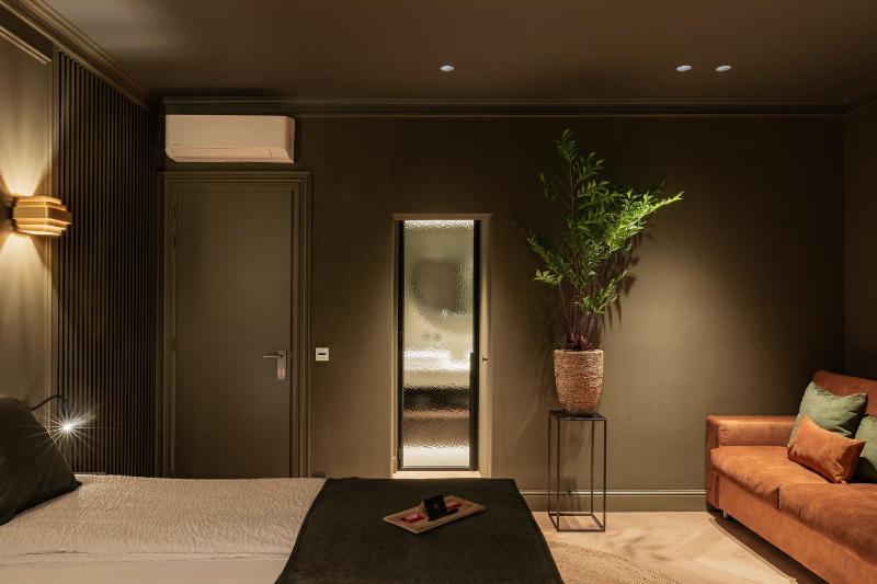 Deluxe Quadruple Room image 4