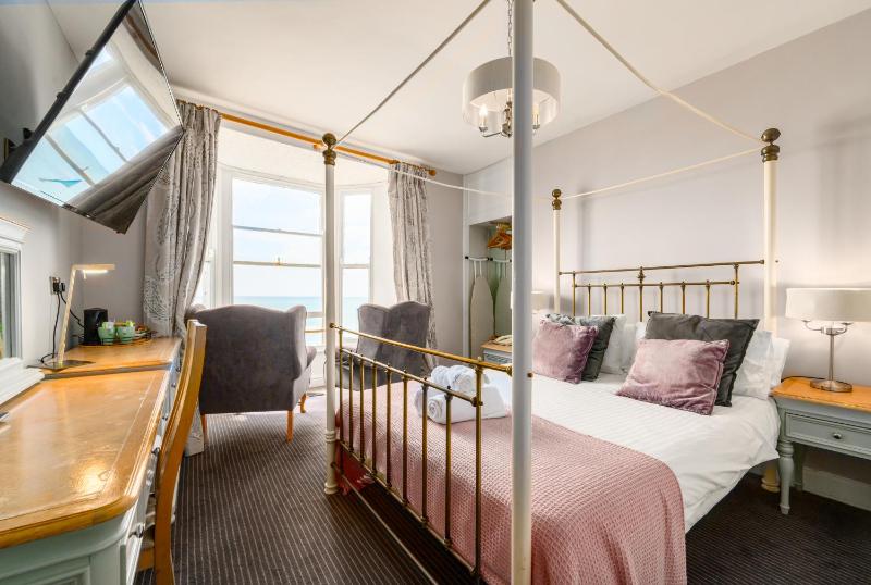 Deluxe Room image 1