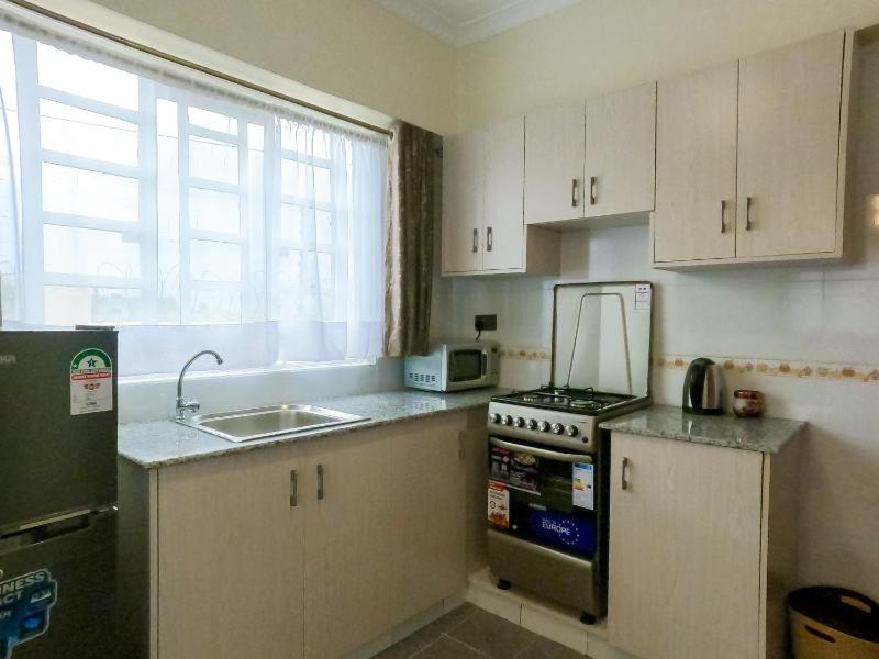 Shirpelle Suites BNB - image 10