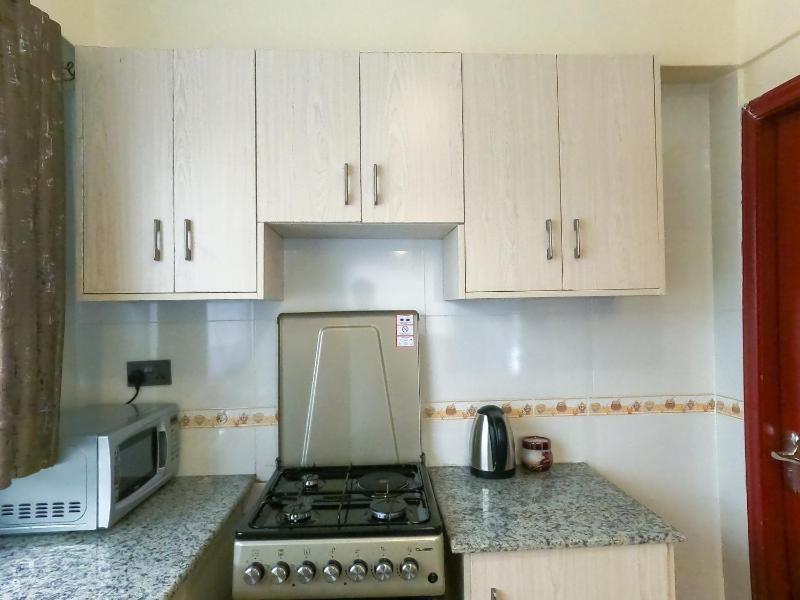 Shirpelle Suites BNB - image 4