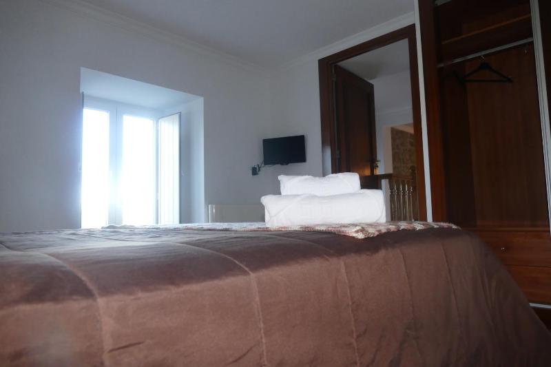 Double Room with Mountain View image 4