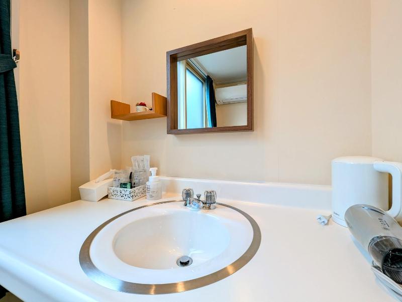 Kanazawa Station Hotel - image 9