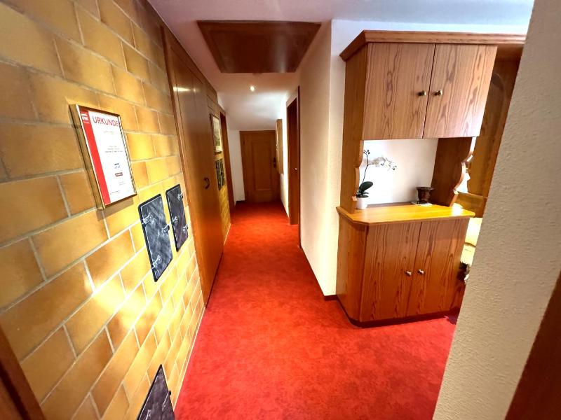 One-Bedroom Apartment image 3