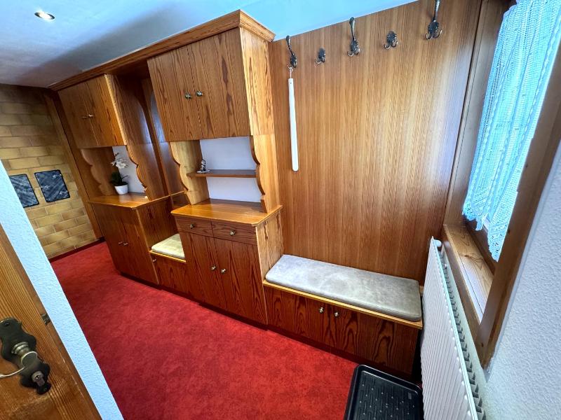 One-Bedroom Apartment image 2