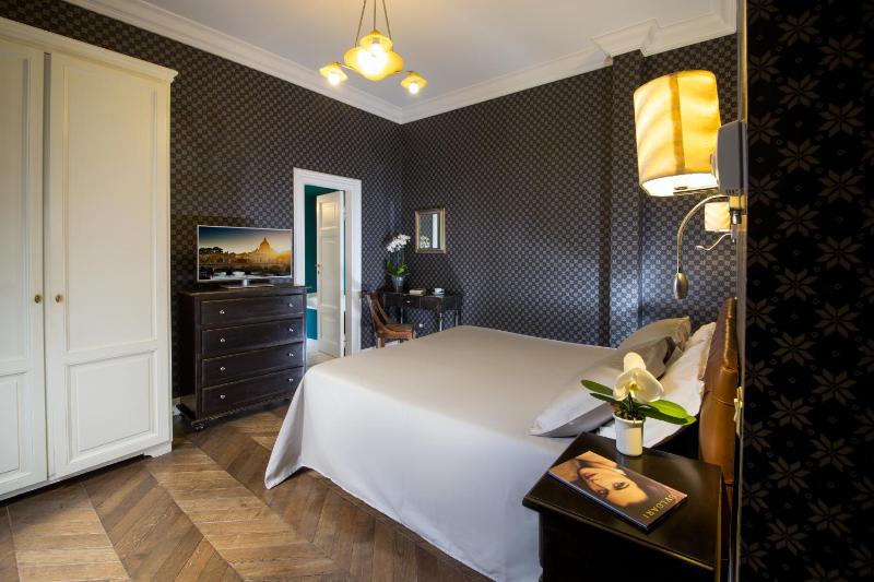 Standard Double or Twin Room with Balcony image 1
