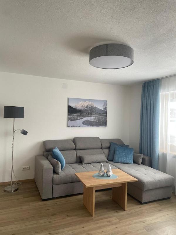 Apartment with Mountain View image 3