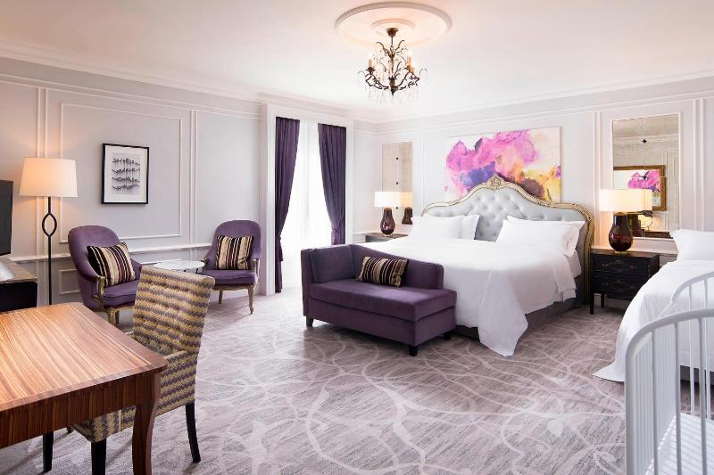 Family Room, Guest room, 1 King or 1 Twin/Single Bed(s) image 3