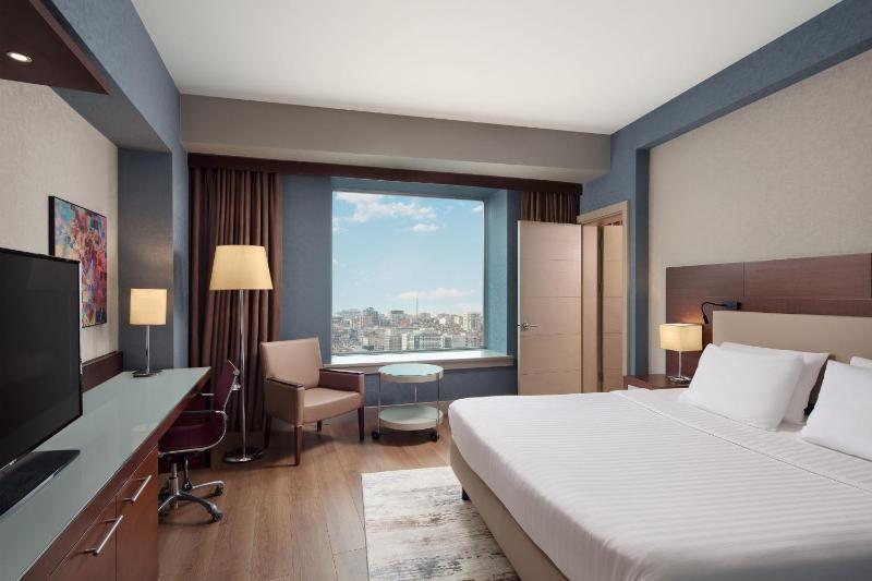 Superior King Room image 2