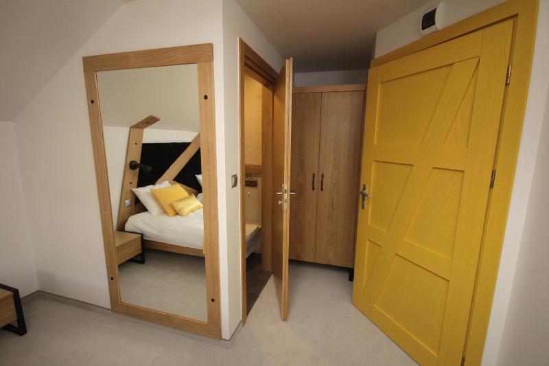 Double Room with Terrace image 3