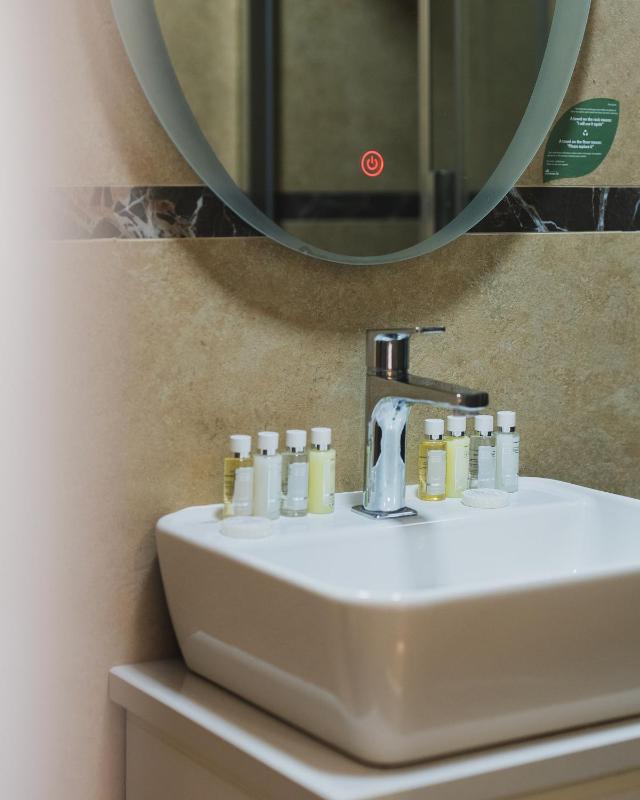 Double or Twin Room image 1