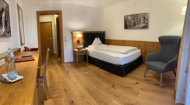Superior Single Room image 4