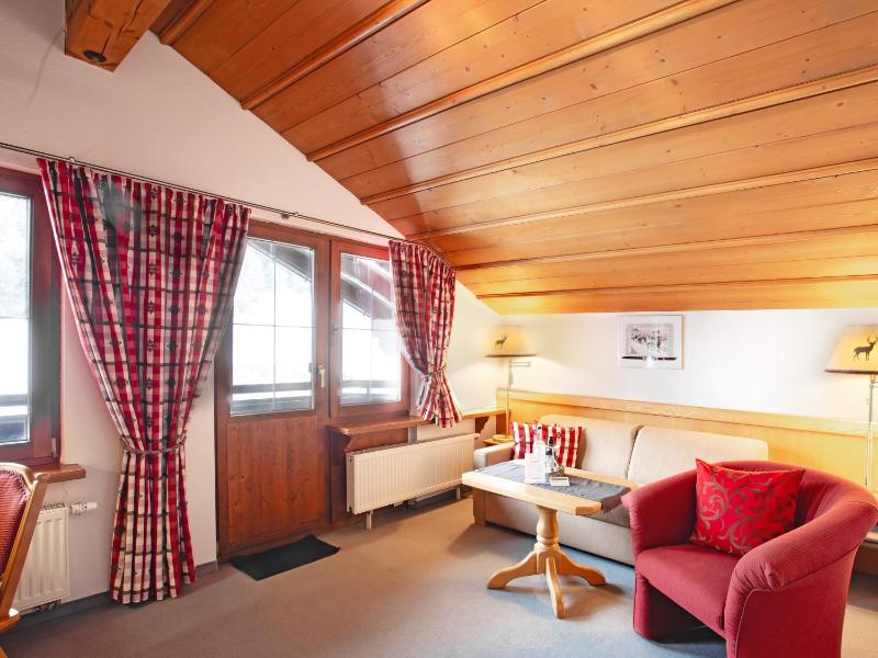 One-Bedroom Suite image 3