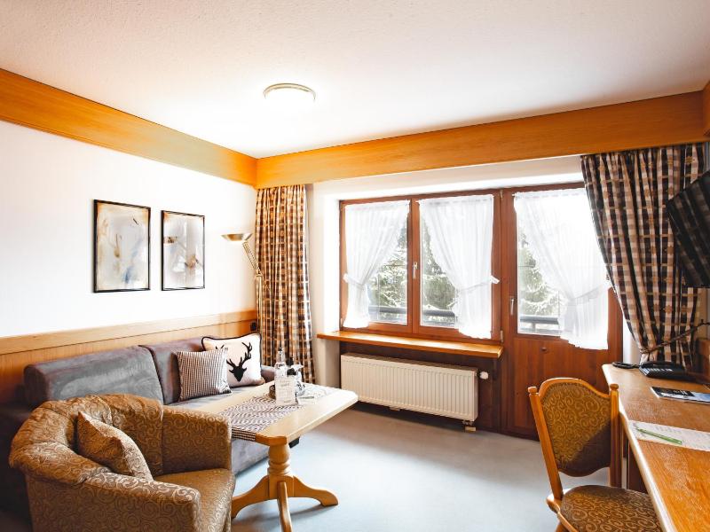 One-Bedroom Suite image 4