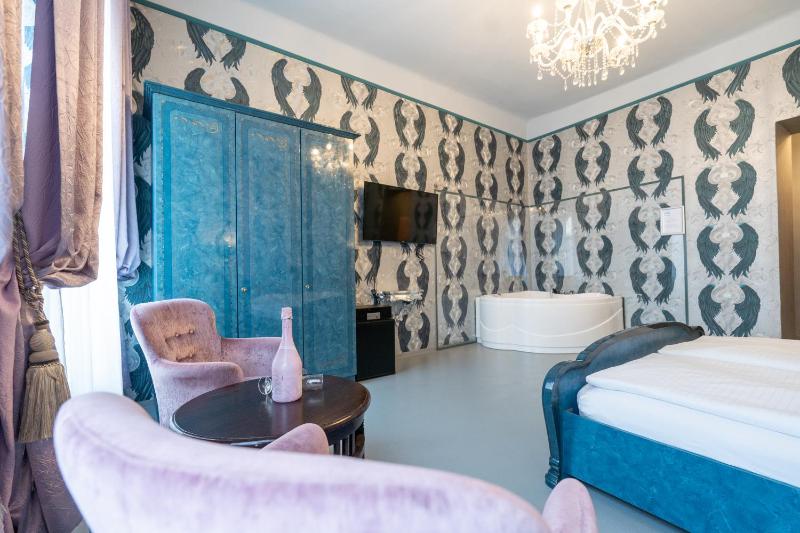 Hotel Urania - image 6