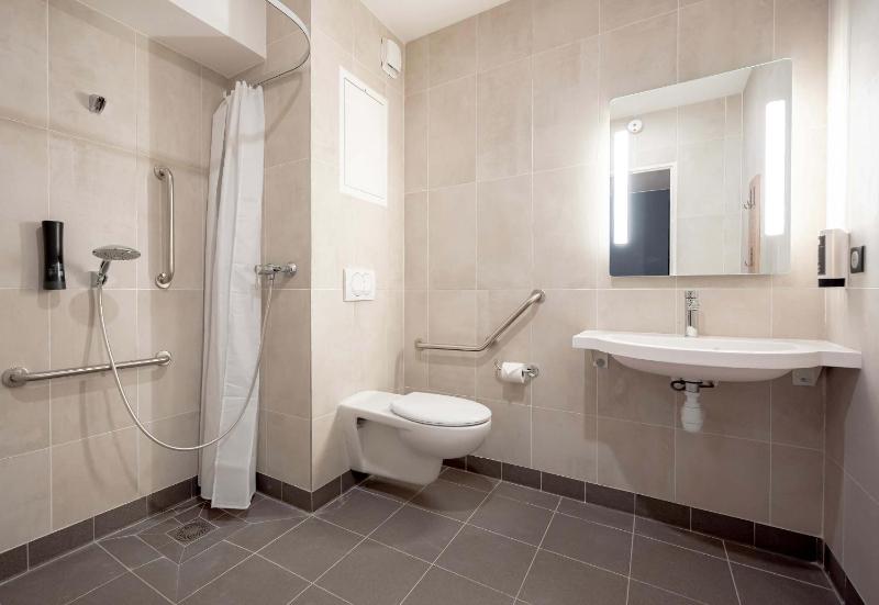 B&B HOTEL Toulon Centre Gare - image 12