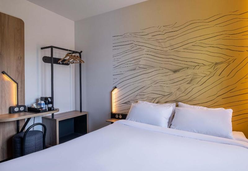 Superior Double Room image 2