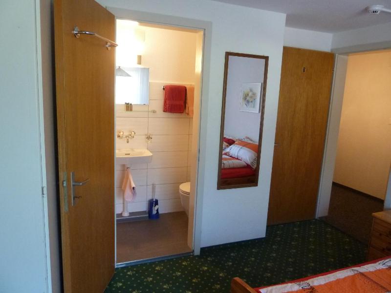 Double Room with Mountain View image 3