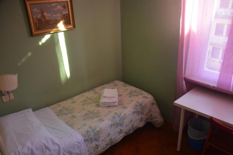 Hotel Cordova - image 2