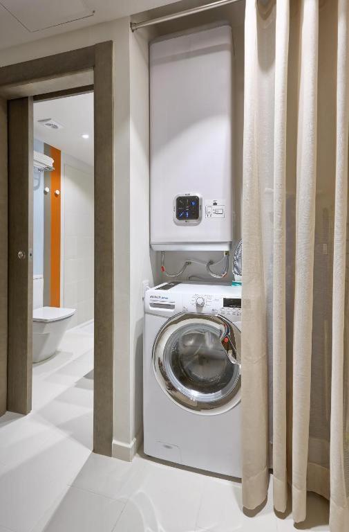 Two-Bedroom Apartment with Terrace image 3