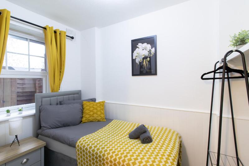 Open Mind Property - Cosy Apartment with 3 Beds - image 17