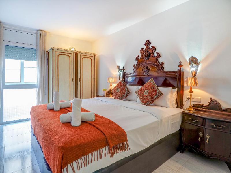 Casa Rainbow by Hello Homes Sitges - image 8