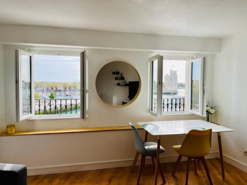 Appartement Vue Port Joli T2 LR130 - image 3