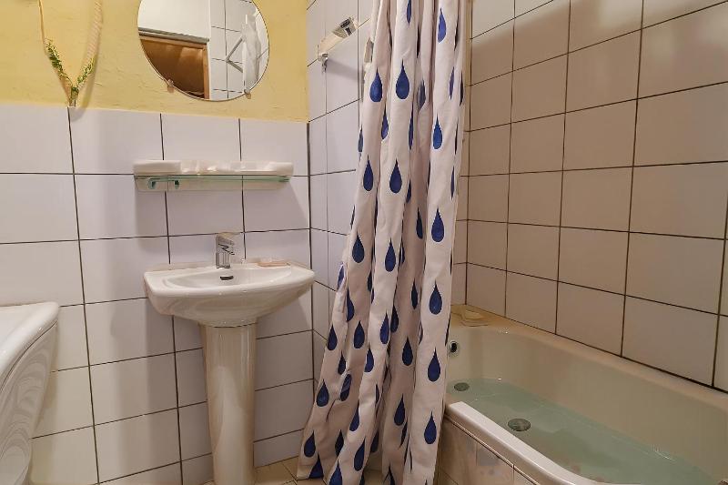 Standard Double Room image 2