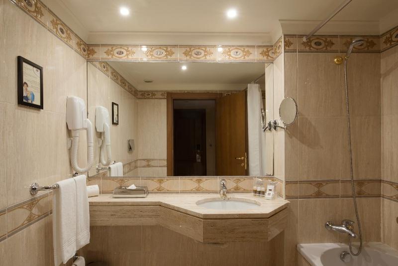 Special Offer - Standard Twin Room image 2