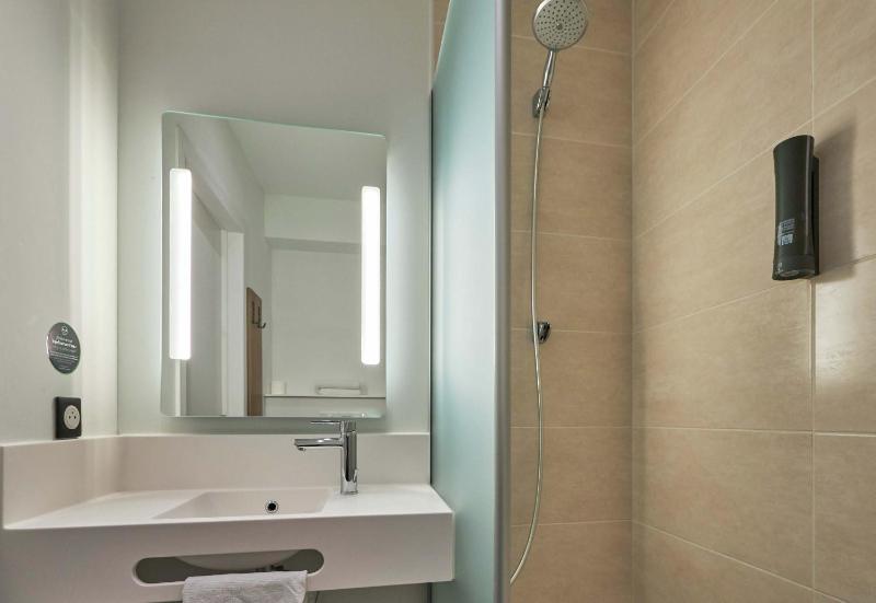 Double Room image 1