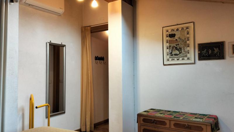 Casa Maffi con terrazzo e box auto in centro città - image 12