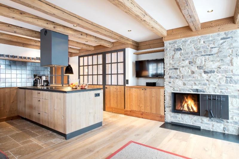 Two-Bedroom Chalet image 3