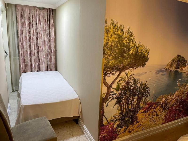 Economy Double Room image 3