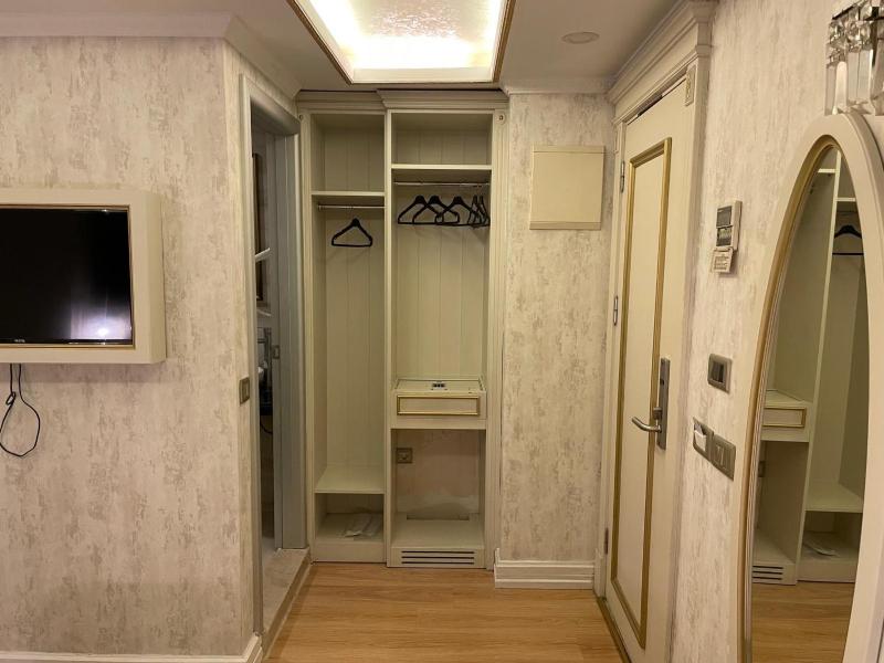 Economy Double Room image 2