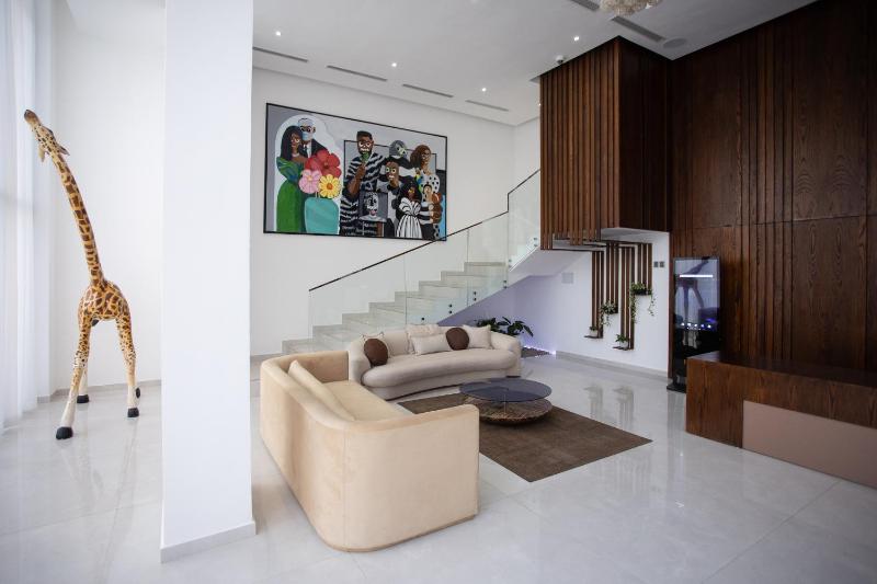 Luxury 2 Bedroom Retreat in Premium Area - image 13
