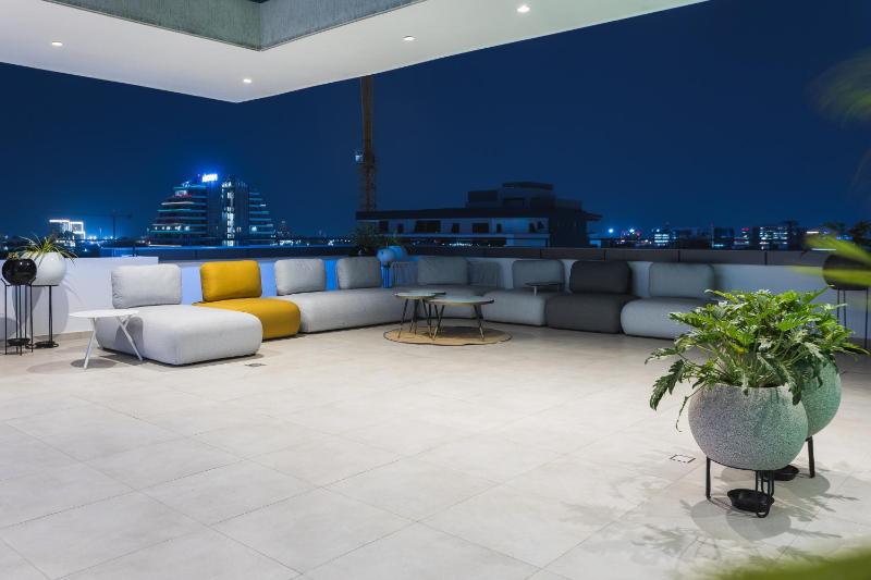 Luxury 2 Bedroom Retreat in Premium Area - image 7