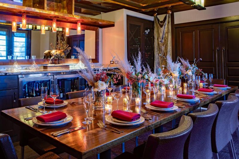 Beaver Creek Lodge Autograph Collection - image 4
