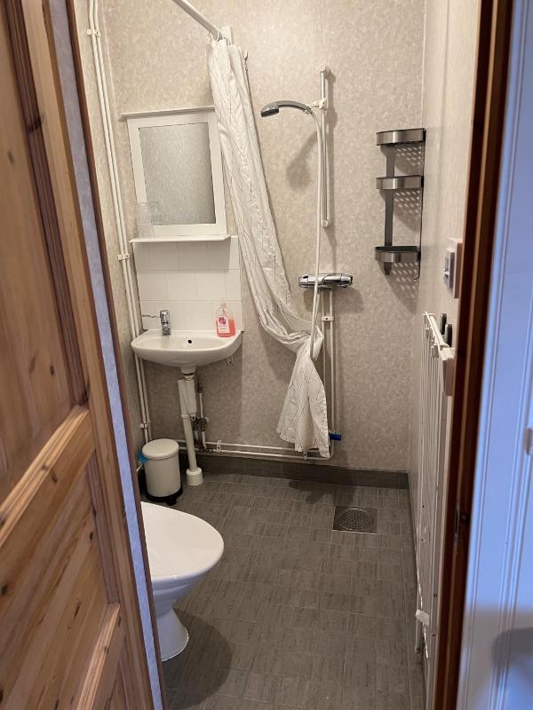 Quadruple Room with Private Bathroom image 4