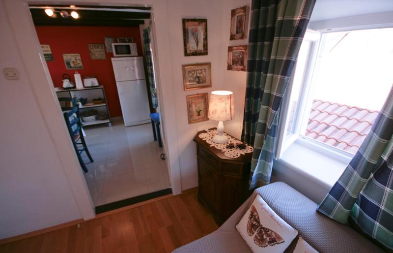 One-Bedroom Apartment with Sea View image 2